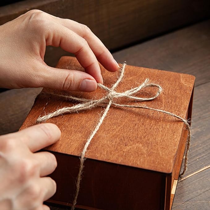 Christmas Cotton Twine Natural Jute 2mm Packing 984 Feet Bakers Kraft Butchers Baking Gardening Twine for Gift Wrapping Arts Crafts Party Decorations(Brown Green Red)