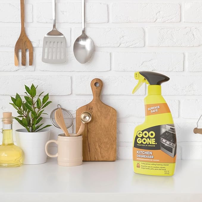 How to Remove Grease Buildup from Kitchen Cabinets