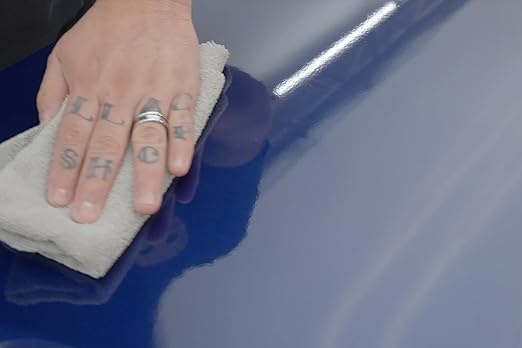 Koch-Chemie - Heavy Cut Coarse Polishing Compound v2- Silicone-Oil-Free; Fast Reworking of Heavily Weathered Paintwork and Deep Scratches; Ideal for Soft and Scratch-Proof Paint (1 Liter)