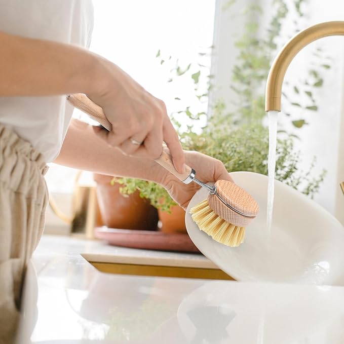 Boao Dish Brush with Beechwood Handle with 5 Replacement Heads Natural Wood Dish Scrub Brush for Washing and Cleaning Pots and Pans