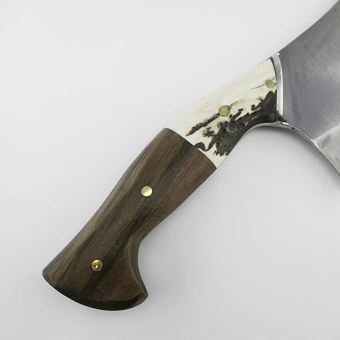 Handcrafted Gaucho Cleaver Knife – High Carbon Steel Blade – Deer Antler & Hardwood Handle – Argentine Bushcraft Hatchet for Camping, Hunting, Skinning – Includes Sheath