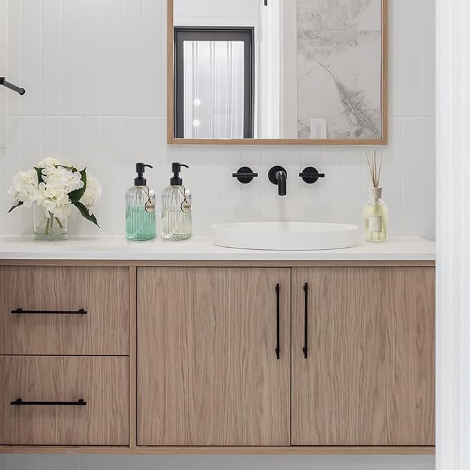 JASAI 2PACK 18Oz Simple Glass Soap Dispensers with Black Pump, Refillable Kitchen soap Dispenser with Vertical Stripe, Bathroom Soap Dispenser for Bathroom Hand soap, Dish Soap, Lotion.