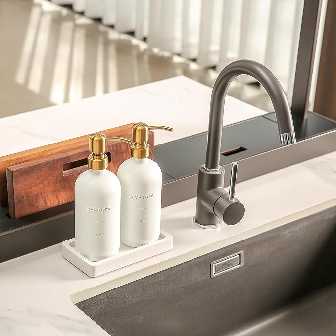 Gold Soap Dispenser Set, Glass Soap Dispenser with Stainless Steel Pump, Perfect for Modern Kitchen Counter Decor. (Gold)