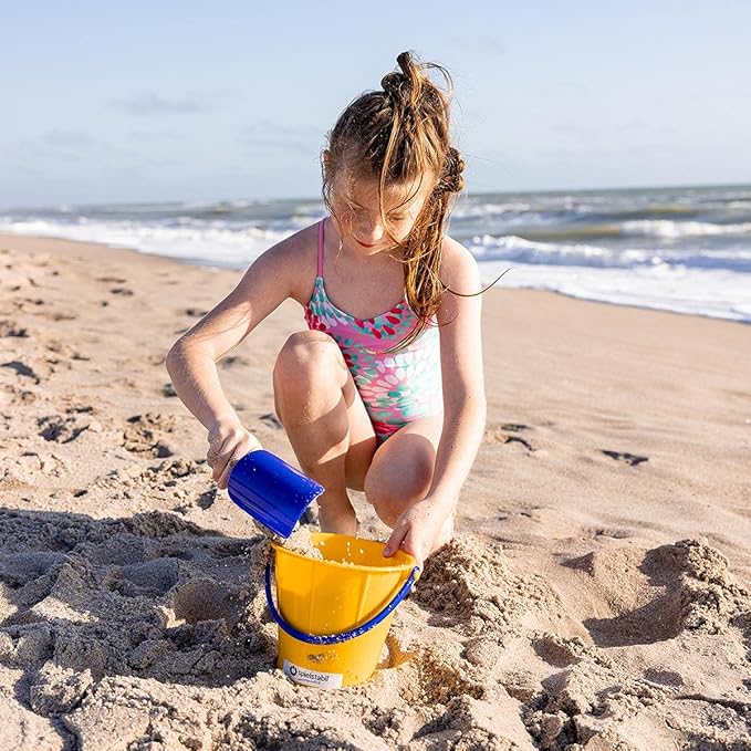 Spielstabil Sand Toys Bundle - Large Pail, Sieve and 2 Scoops (Colors Vary - Made in Germany)