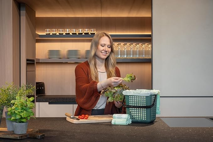 bioMat AirBox Compost Bin for Countertop with 2.6 Gallon Compostable Trash Bags (125 Bags), BPI Certified