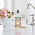 MRS. MEYER'S CLEAN DAY Liquid Dish Soap, Biodegradable Formula, Geranium, 16 Fl. Oz