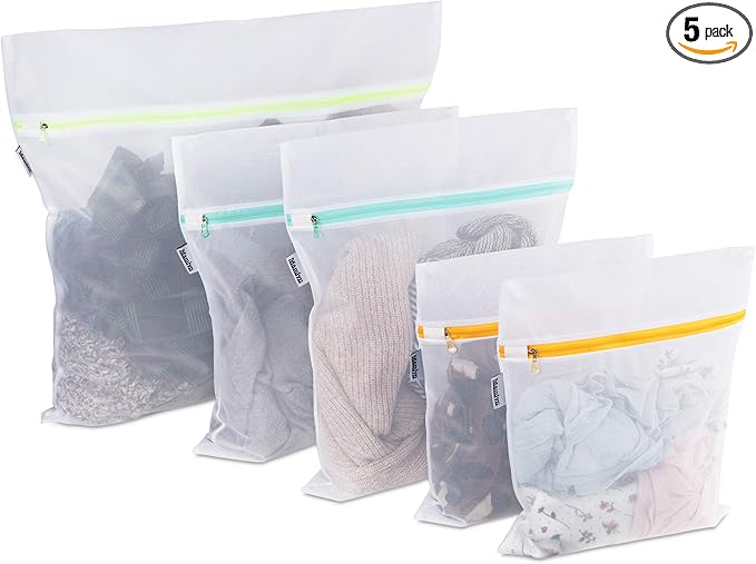 Mesh Laundry Bag for Delicates, Wash Bag for Underwear and Lingerie, Makeup Organizer Bag (1 Large, 2 Medium, 2 Small)