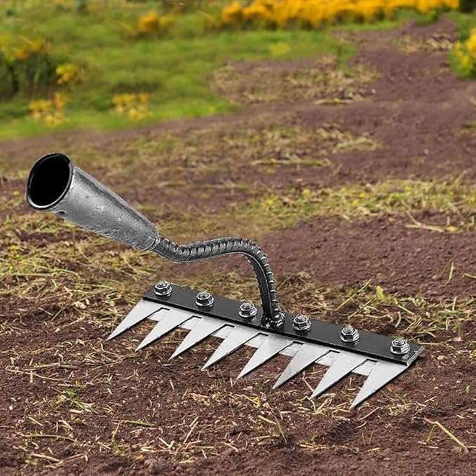 2025 Iron Weeding Rake 2.0, Iron Rake for Gardening and Weedings, Heavy Duty Gardening Hand Weed Puller Tools, 8 Teeth Carbon Steel Garden Weedings Rakes for Lawn Care – Bonus Gloves Included