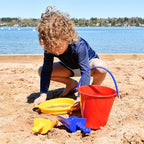 Spielstabil Sand Toys Bundle - Large Pail, Sieve and 2 Scoops (Colors Vary - Made in Germany)