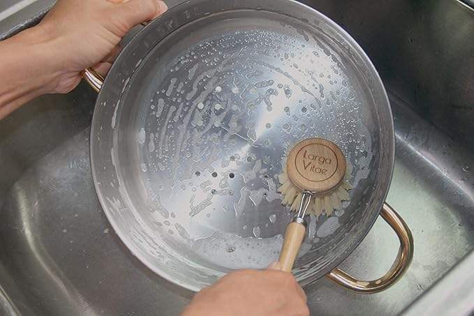 Wooden Dish Brush Made of Renewable Bamboo Wood and Natural Bristle Tampico Fiber, includes 5 Replacement Brush Heads, Durable, Long Lasting, All Purpose Kitchen Scrubber