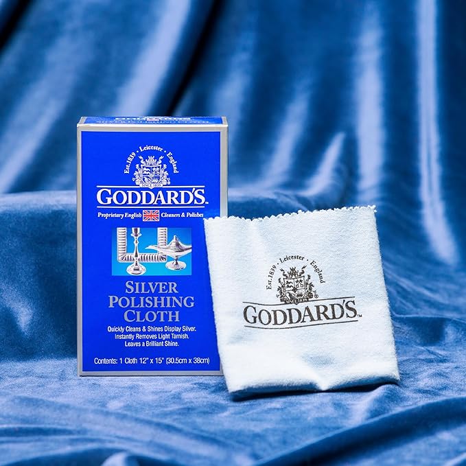 Goddard's Silver Polishing Cloth for Jewelry, Remove Tarnish on Plated or Sterling Silver, Gold, Antiques, and Leaves Tarnish Protection, 1 Cloth