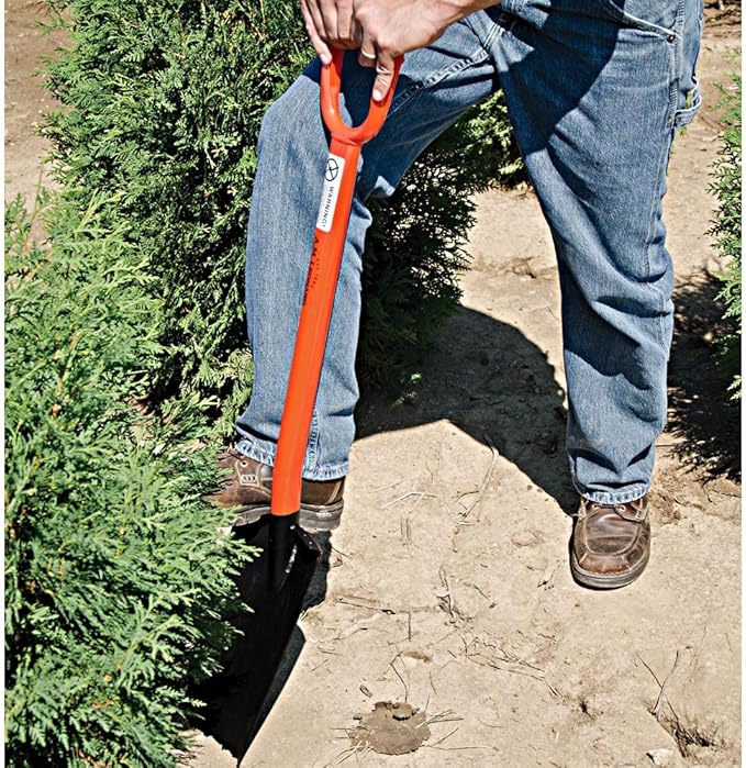 A.M. Leonard All Steel Nursery Spade with D-Grip Handle - 13 Inch Blade