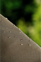 Scotchgard Outdoor Water Shield Fabric Spray, Water Repellent Spray for Spring and Summer Outdoor Gear and Patio Furniture, Fabric Spray for Outdoor Items, 42 Ounces (4 Cans)