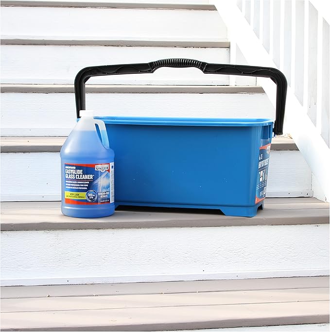Unger Professional Streak-Free EasyGlide Glass Cleaner Concentrate, 1 Gallon, Ammonia-Free, Makes 100 Gallons of Solution, Safe for Tinted Windows, LOW-E, Windshields and Mirrors