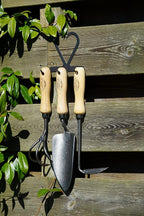 Dewit 3-Tool Bundle with Holder, 3-Piece Lightweight Gardening Set with Hand Trowel, Right Hand Cape Cod Weeder, and Cultivator