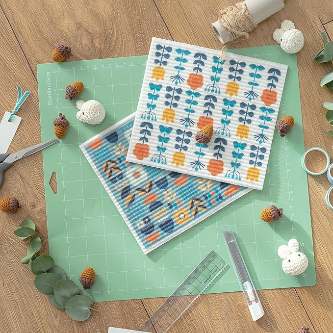 SUPERSCANDI Swedish Dishcloths With 100% Recycled Bioplastic Hanger, Reusable Paper Towels Washable 100 Times, Biodegradable, Super Absorbent Cleaning Cloth Dish Towel For Kitchen, 5-Pack Strawberries