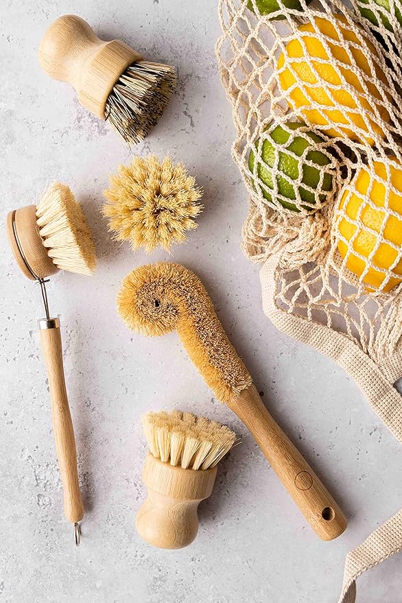 Wooden Dish Brush Set | 4 Kitchen Washing Up Brushes & One Replacement Head | Bamboo & Natural Fibers | Eco Friendly Wooden Pot Brush Scourer Scrubber Sponge Alternative