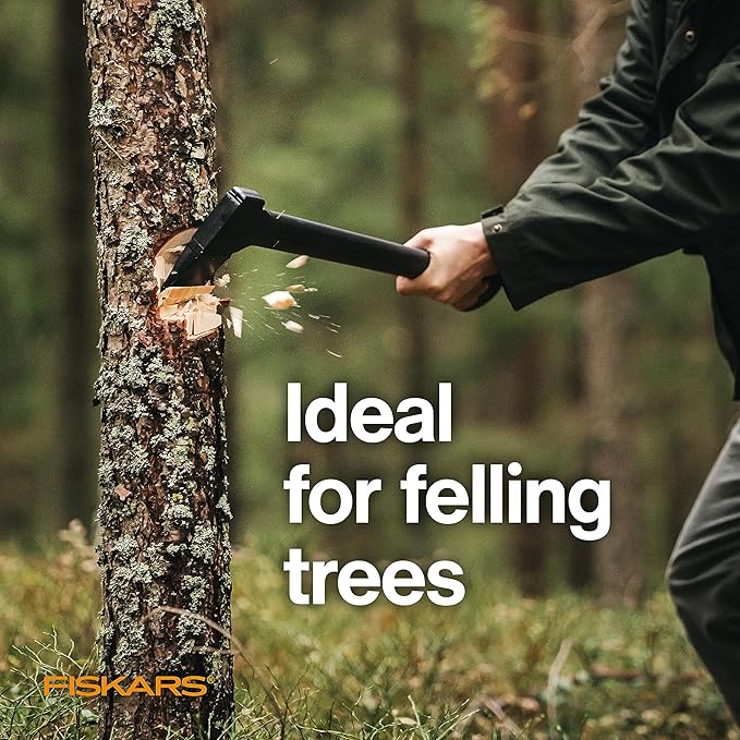 Fiskars 28" Chopping Axe, Ultra-Sharp Blade for Kindling with Ease, Weight Balanced, Garden and Outdoor Gear, 3.5 pounds, Black